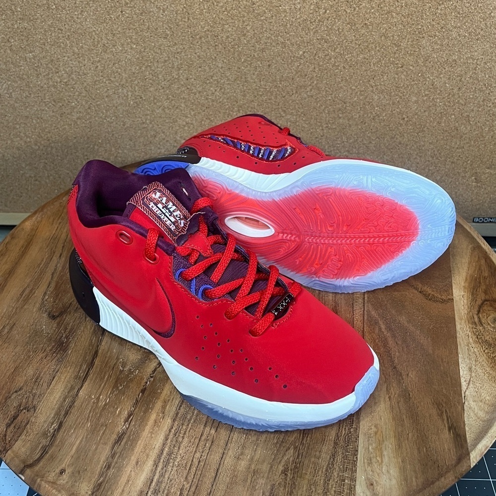 Nike
Lebron james 21
‘Theatre’
Brand new - Picture 2 of 12